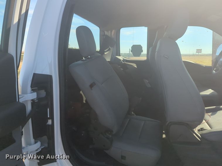 image for item EQ2213 2023 Ford  F550 truck cab and chassis