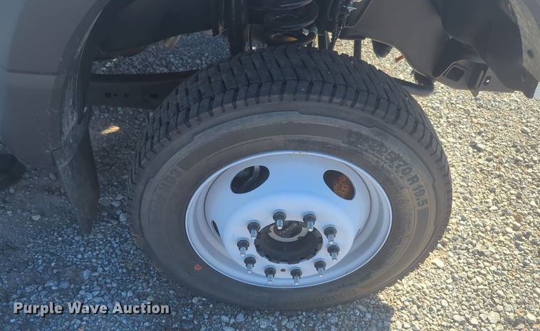 image for item EQ2213 2023 Ford  F550 truck cab and chassis