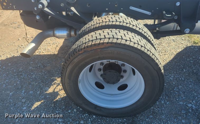 image for item EQ2213 2023 Ford  F550 truck cab and chassis