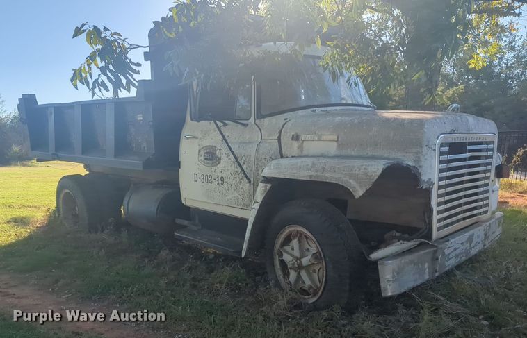 image for item EQ2270 1977 International Harvester Loadstar 1600  dump truck