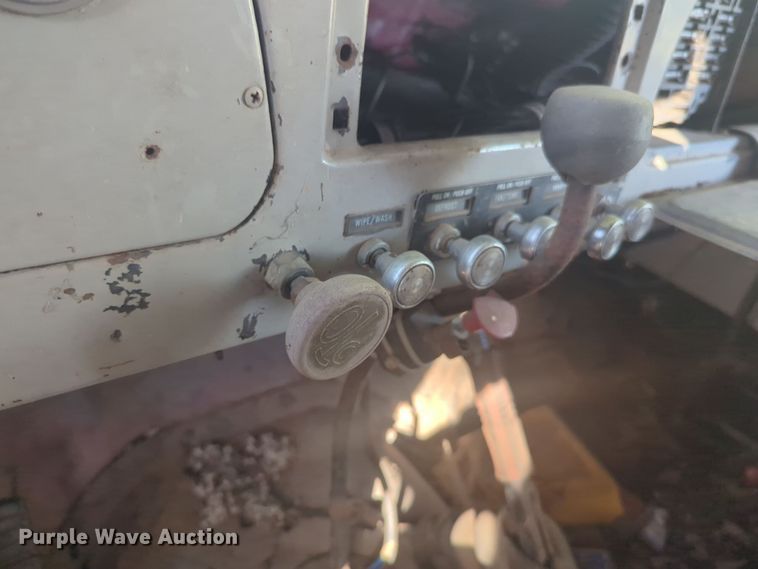 image for item EQ2270 1977 International Harvester Loadstar 1600  dump truck