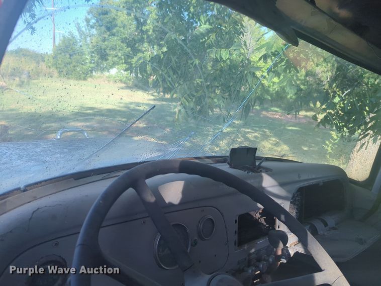 image for item EQ2270 1977 International Harvester Loadstar 1600  dump truck