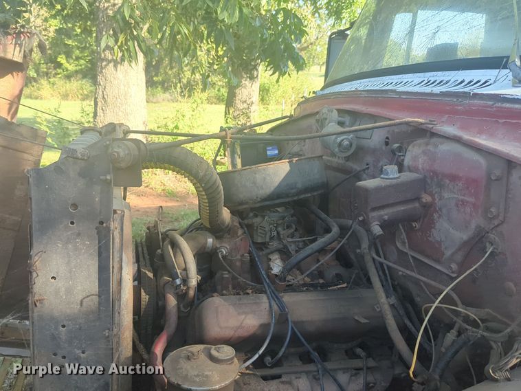 image for item EQ2270 1977 International Harvester Loadstar 1600  dump truck