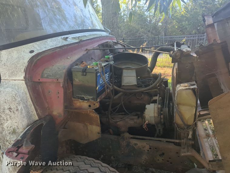 image for item EQ2270 1977 International Harvester Loadstar 1600  dump truck