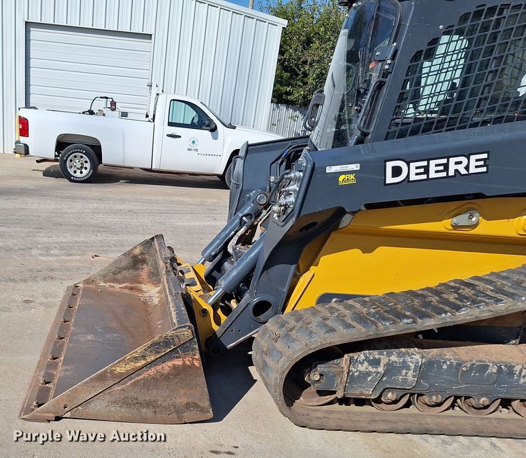 image for item EQ2299 2021 John Deere 333G tracked skid steer loader