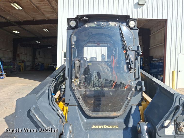 image for item EQ2299 2021 John Deere 333G tracked skid steer loader