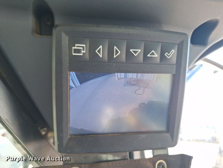 image for item EQ2299 2021 John Deere 333G tracked skid steer loader