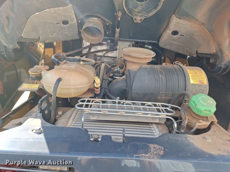 image for item EQ2299 2021 John Deere 333G tracked skid steer loader