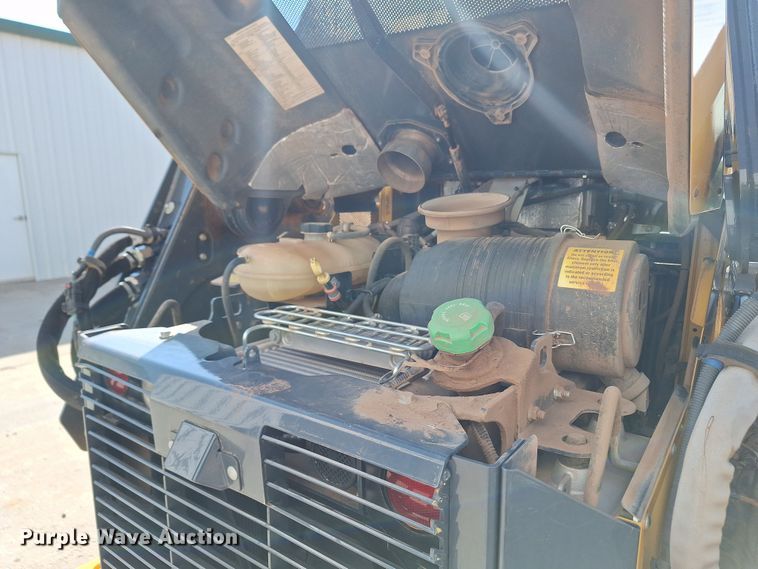 image for item EQ2299 2021 John Deere 333G tracked skid steer loader