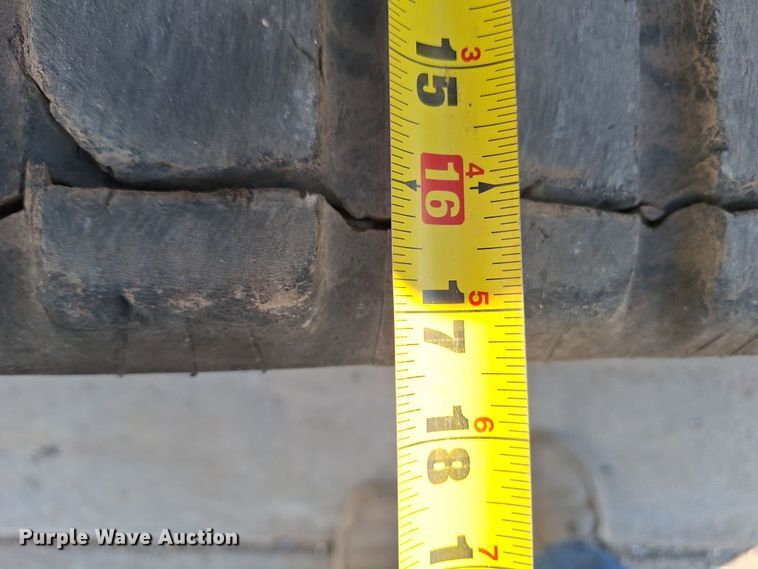 image for item EQ2299 2021 John Deere 333G tracked skid steer loader