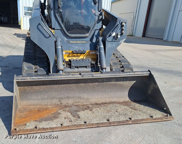 image for item EQ2300 2018 John Deere 333G tracked skid steer loader