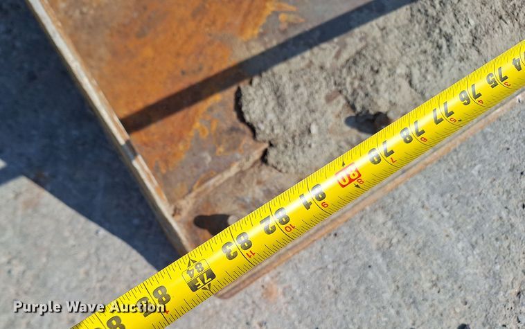 image for item EQ2300 2018 John Deere 333G tracked skid steer loader