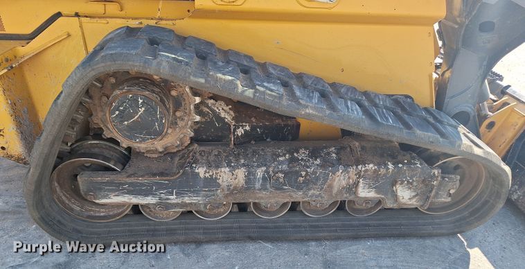 image for item EQ2300 2018 John Deere 333G tracked skid steer loader