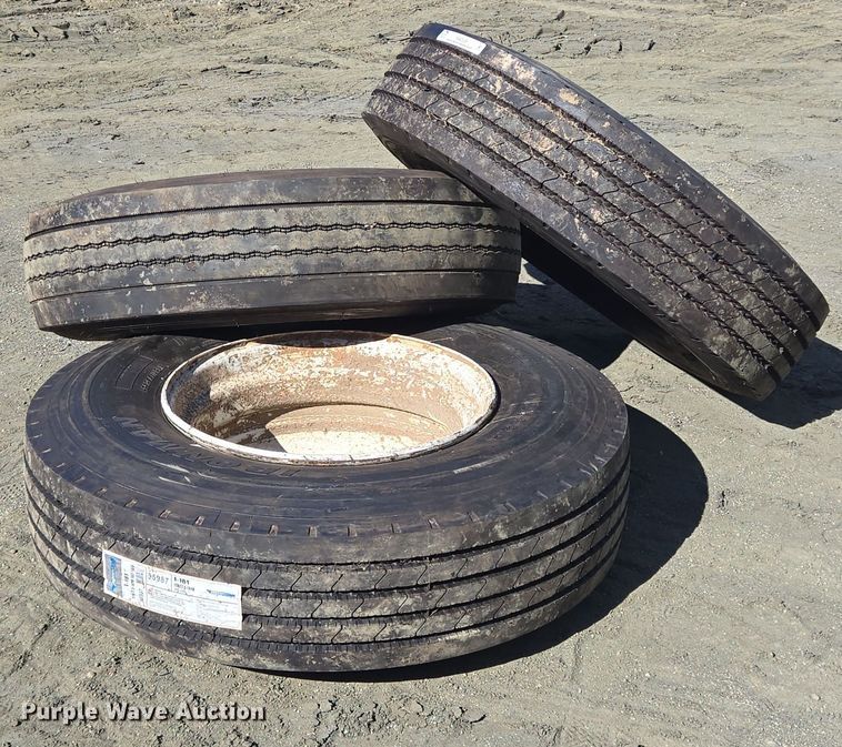 image for item EQ2506 (3) tires