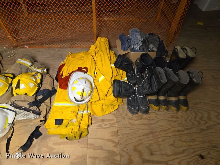 image for item EQ3519 Fire fighter equipment