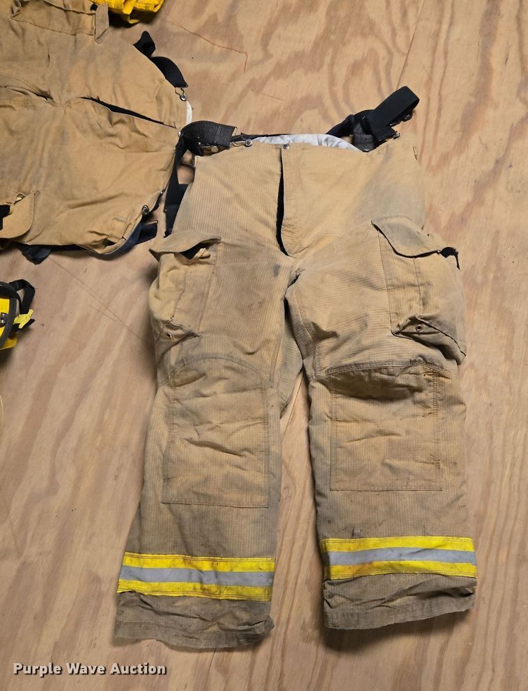 image for item EQ3519 Fire fighter equipment