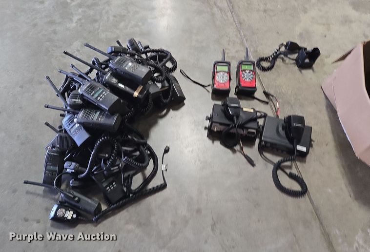image for item EQ3521 Approximately 35 two way radios 