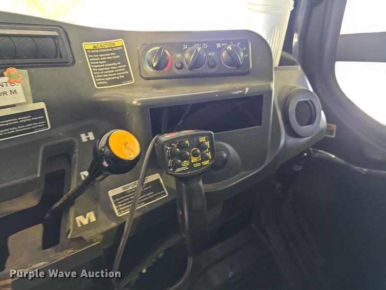 image for item IO9996 2012 Kubota RTV1100 utility vehicle