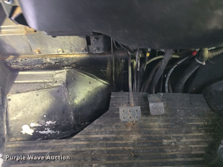 image for item IO9996 2012 Kubota RTV1100 utility vehicle