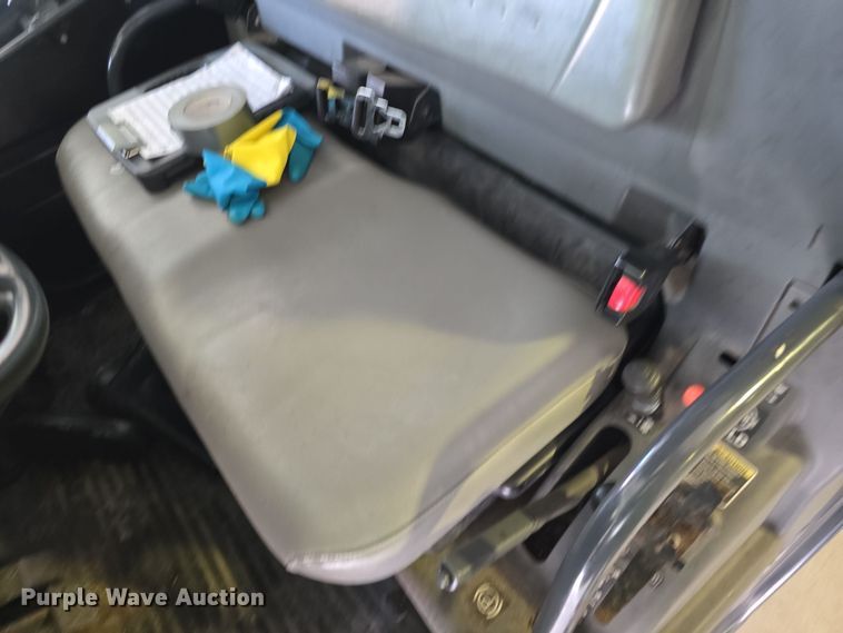 image for item IO9996 2012 Kubota RTV1100 utility vehicle