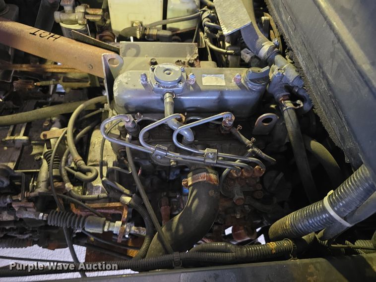 image for item IO9996 2012 Kubota RTV1100 utility vehicle