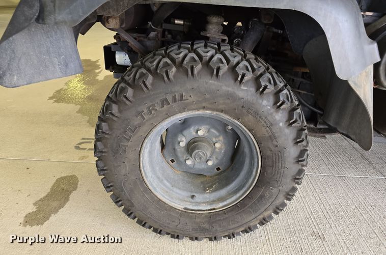 image for item IO9996 2012 Kubota RTV1100 utility vehicle