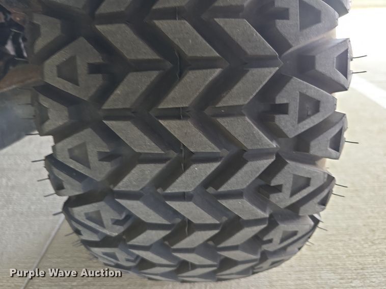 image for item IO9996 2012 Kubota RTV1100 utility vehicle