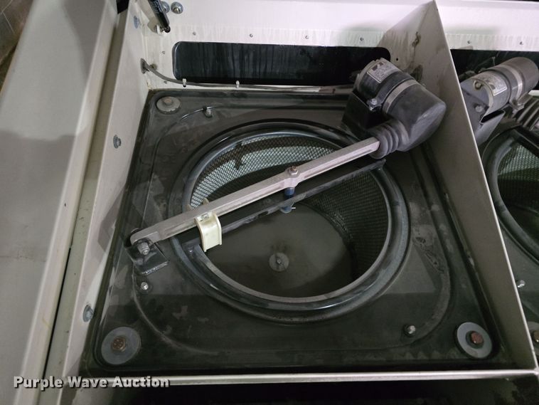 image for item IO9997 2013 Tennant 800 sweeper