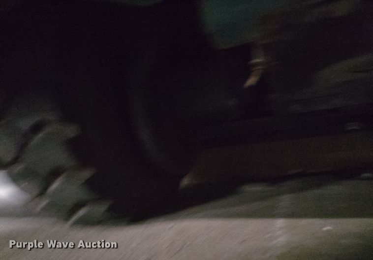 image for item IO9997 2013 Tennant 800 sweeper