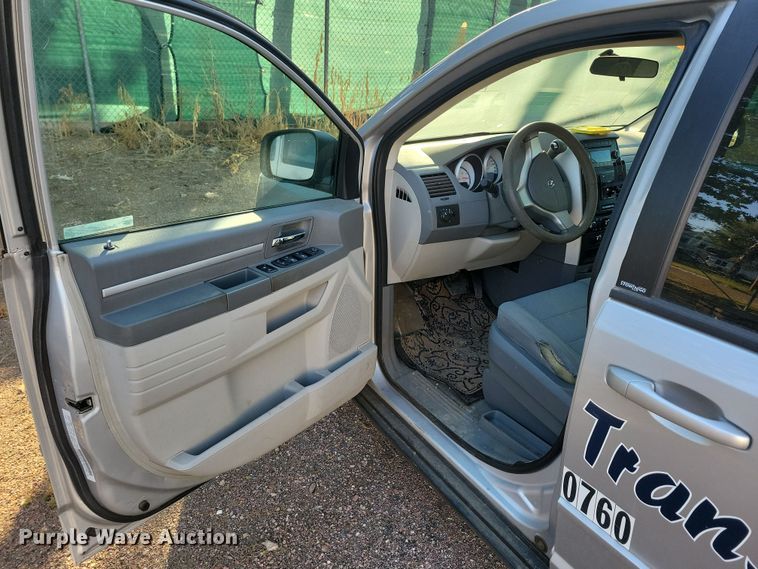 image for item JO9339 2009 Dodge Grand Caravan SE van