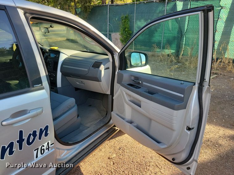 image for item JO9339 2009 Dodge Grand Caravan SE van