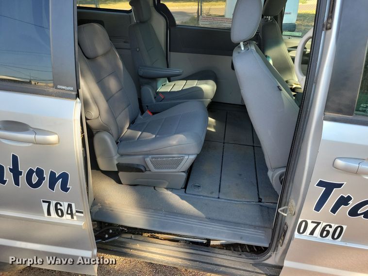 image for item JO9339 2009 Dodge Grand Caravan SE van