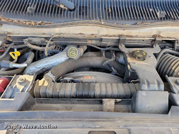 image for item JO9340 2007 Ford Eldorado  shuttle bus