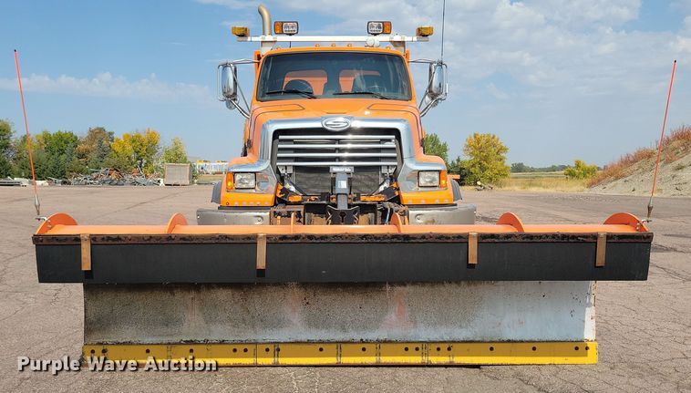 image for item JO9375 2009 Sterling LT9500 dump truck