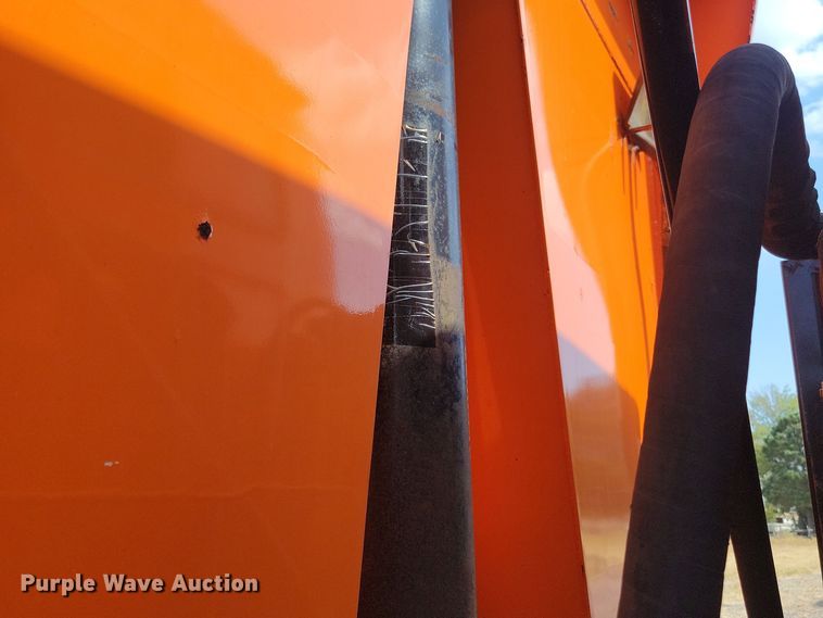 image for item JO9375 2009 Sterling LT9500 dump truck