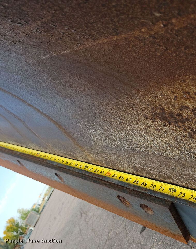 image for item JO9375 2009 Sterling LT9500 dump truck