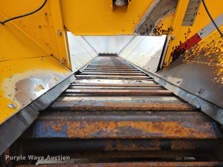 image for item JO9375 2009 Sterling LT9500 dump truck