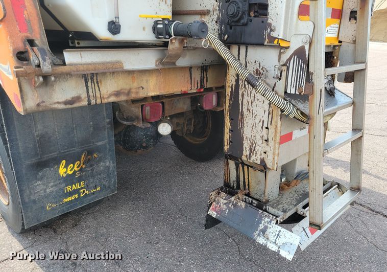 image for item JO9375 2009 Sterling LT9500 dump truck