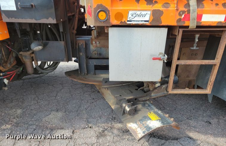 image for item JO9375 2009 Sterling LT9500 dump truck