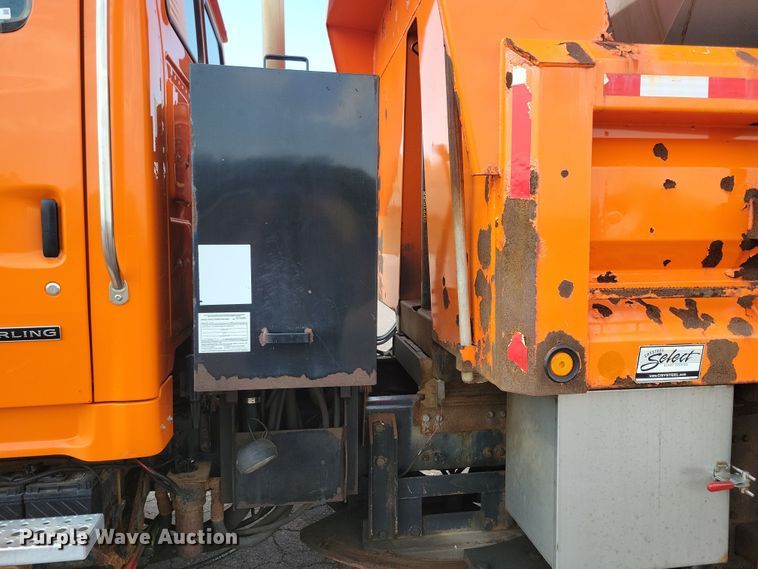 image for item JO9375 2009 Sterling LT9500 dump truck