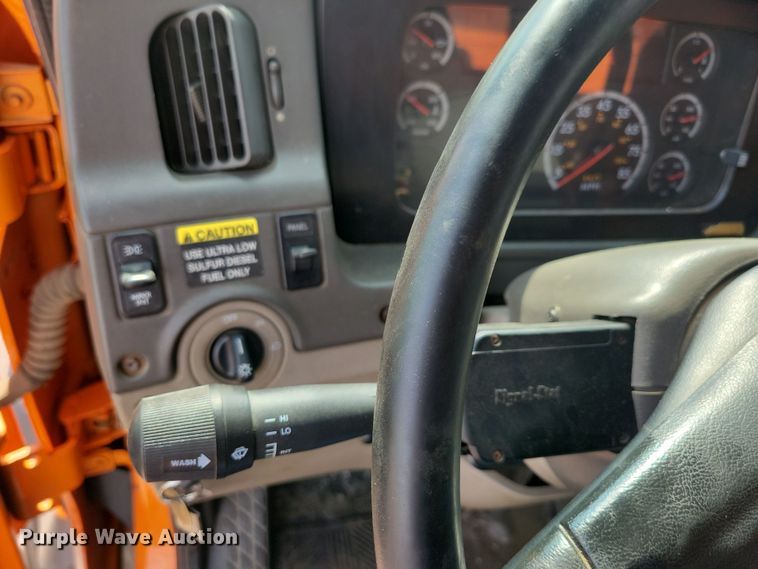 image for item JO9375 2009 Sterling LT9500 dump truck