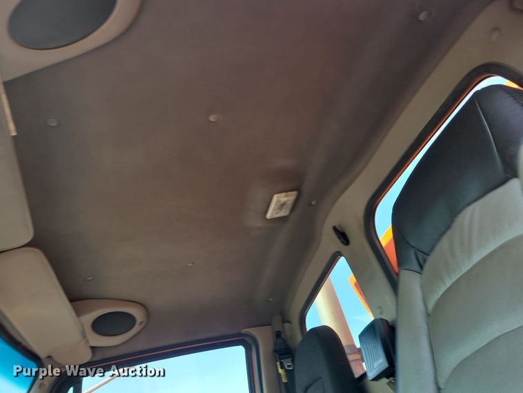 image for item JO9375 2009 Sterling LT9500 dump truck