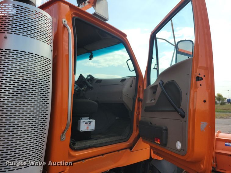 image for item JO9375 2009 Sterling LT9500 dump truck