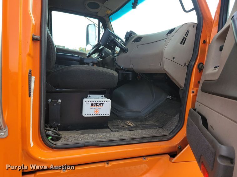 image for item JO9375 2009 Sterling LT9500 dump truck