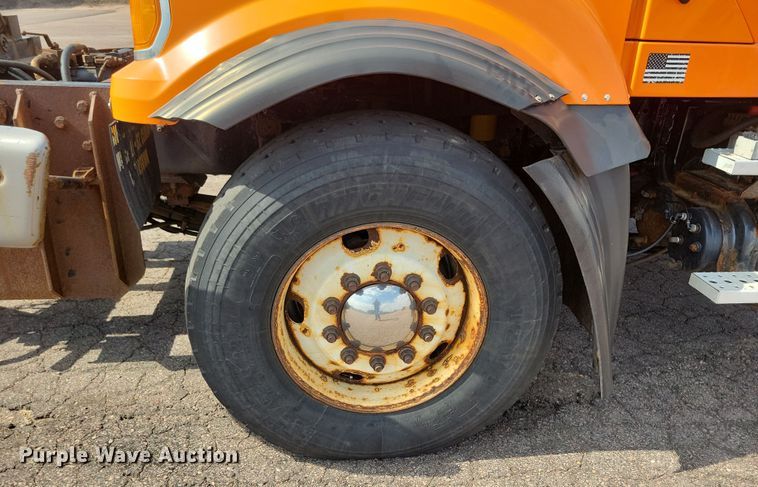 image for item JO9375 2009 Sterling LT9500 dump truck