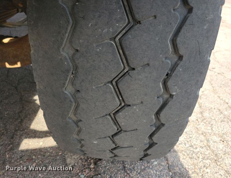 image for item JO9375 2009 Sterling LT9500 dump truck