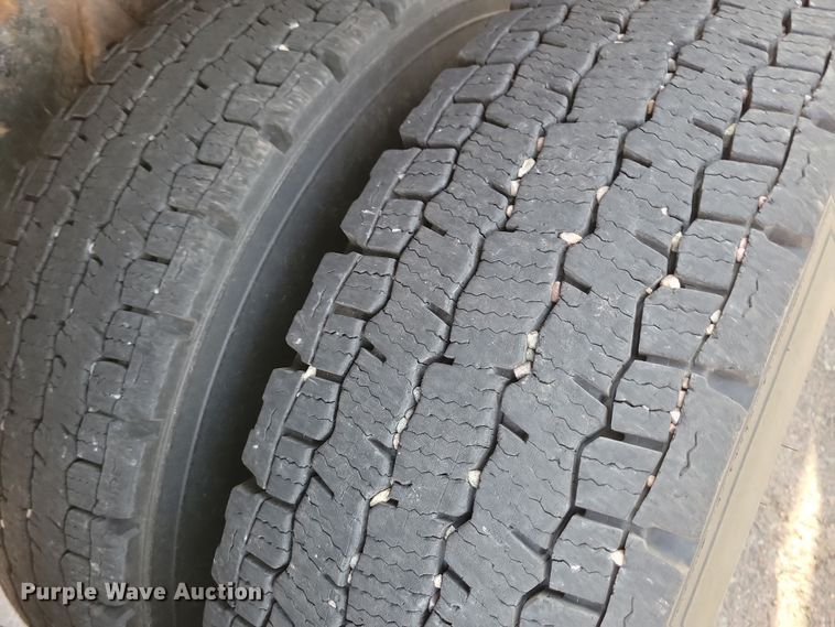 image for item JO9375 2009 Sterling LT9500 dump truck