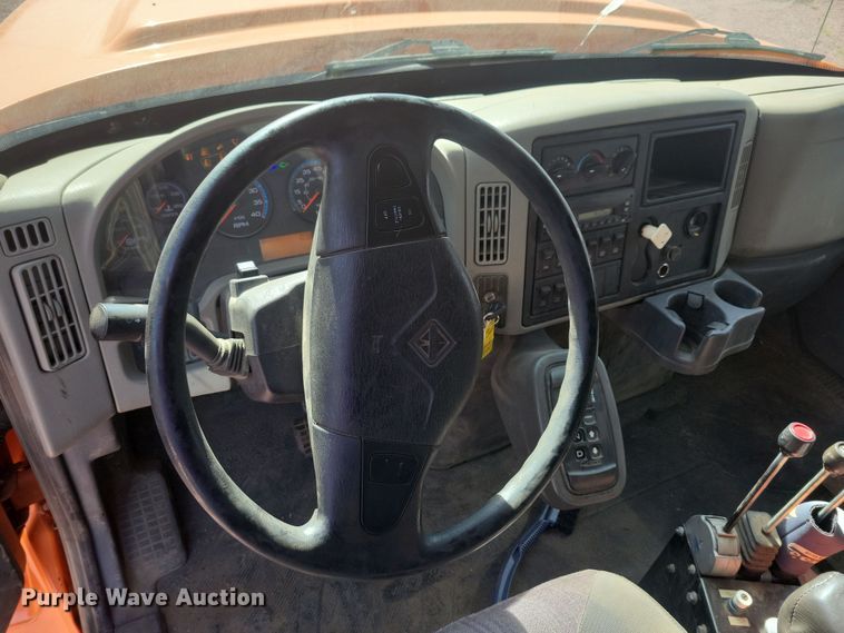 image for item JO9376 2013 International WorkStar 7000 dump truck