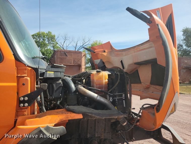 image for item JO9376 2013 International WorkStar 7000 dump truck