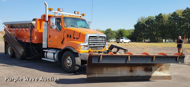 image for item JO9378 2009 Sterling LT9500 dump truck